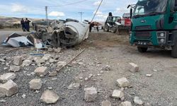 Yozgat'ta devrilen beton mikserinin sürücüsü yaralandı