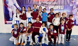 Yusufeli'nde Karate Şampiyonası: 1461 Fight Club Madalyaları Topladı