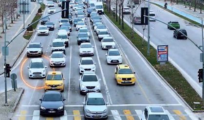 Gaziantep'te 'kaynak' yapan 694 araç sürücüye 864 bin TL ceza
