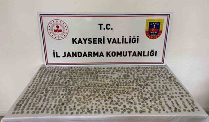 Kayseri'de Helenistik döneme ait bin 291 adet sikke ele geçirildi: 1 gözaltı