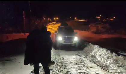 Muş'ta kapanan köy yolu şeker hastası için açıldı
