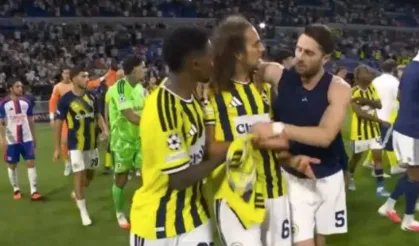 Fransız Basını Fenerbahçe’yi Konuşuyor: Lyon Yıkıldı, Sarı-Lacivertliler Devler Ligi’ne Döndü