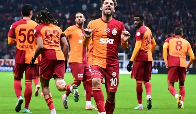 Galatasaray sahasında Kayserispor'u,  Nelsson ve Mertens'in golleriyle 2-1 mağlup etti.