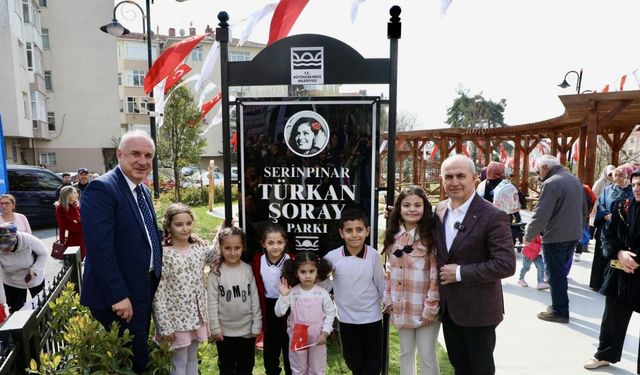 Büyükçekmece'de Türkan Şoray ve Fatma Girik Parkı törenle açıldı