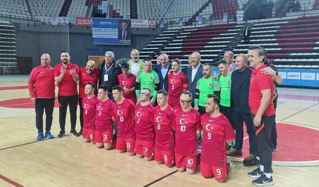 Down Sendromlu Futsal Milli Takımı, İtalya'yı farklı yendi