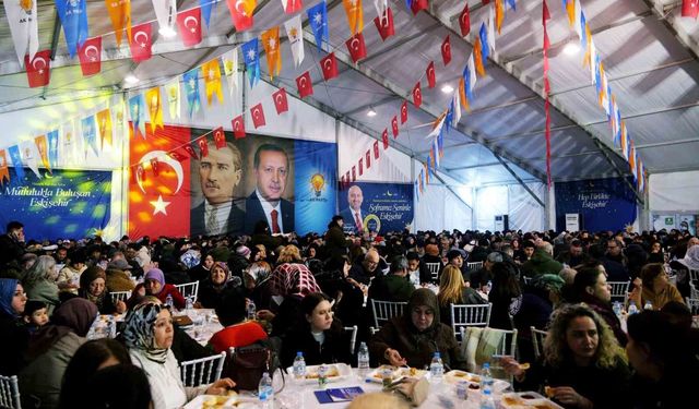 AK Parti'nin iftar çadırı sayısı 3'e yükseldi