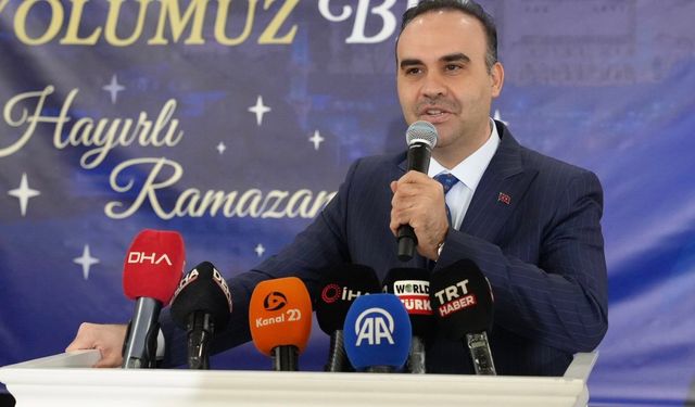 Bakan Kacır: 'Türk milleti mührünü gökyüzüne vurdu'