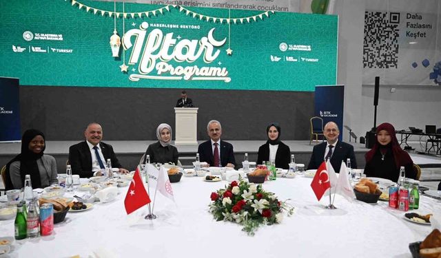 15 yaşından küçük çocuklar sosyal medyada hesap açamayacak'