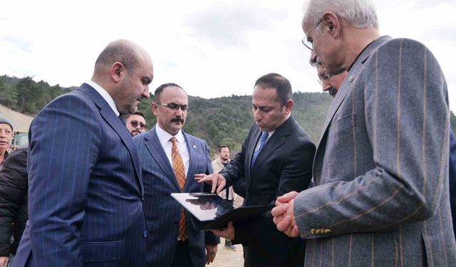 Bakan Uraloğlu Mihalgazi yolunda incelemelerde bulundu