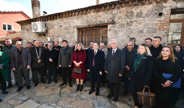 Bergama'da tarihi hamamdan Parşömen Müzesi'ne uzanan yolculuk