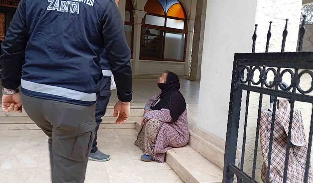 Bursa'da dilencilere maneviyat operasyonu