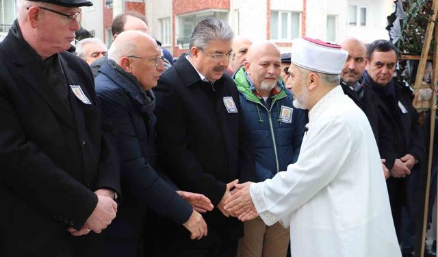 CHP'li Utku Çakırözer'in babası son yolculuğuna uğurlandı