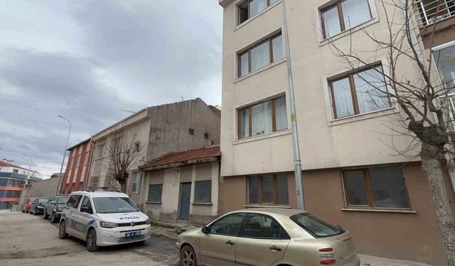 Eskişehir'de 12 Yaşındaki Çocuk 3. Kattan düştü