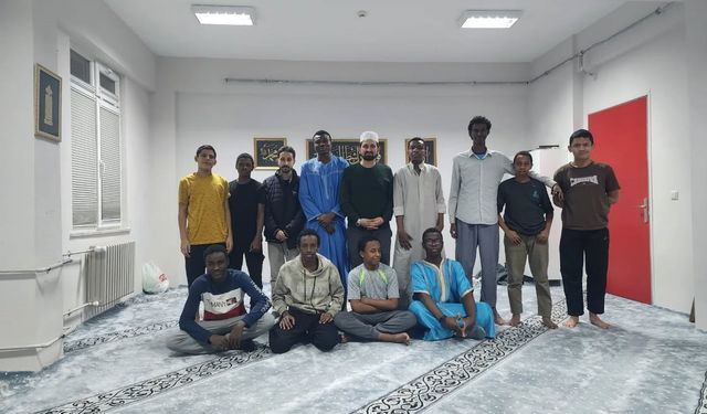 Eskişehir'de gençlerden Ramazan'a anlamlı hazırlık