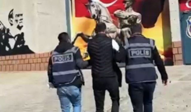 Hatay'da hapis cezaları nedeniyle aranan 2 kişi tutuklandı