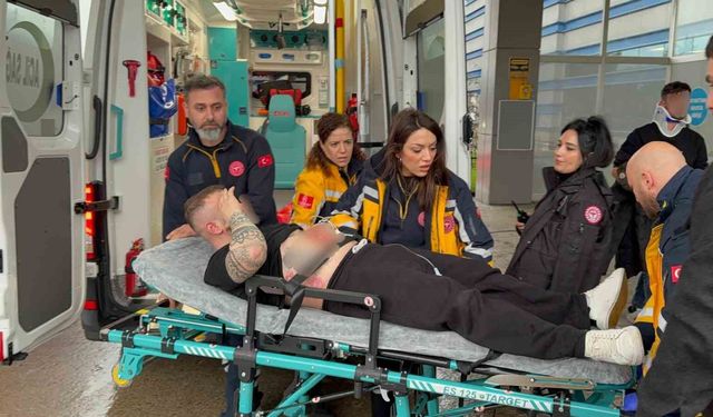 Samsun'da bıçaklı kavga: 2 yaralı