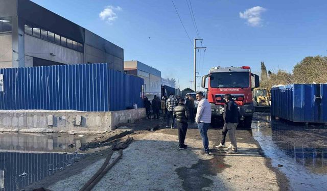 Torbalı'daki fabrika yangını söndürüldü