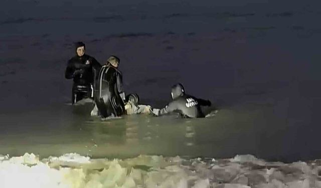 Üniversite öğrencisinin cansız bedeni denizde bulundu