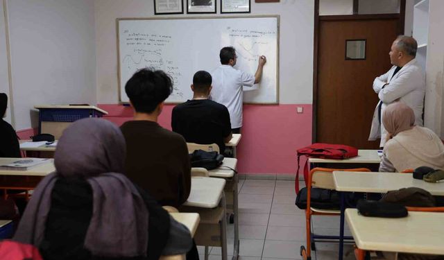 Uzmanlardan öğrencilere gün içerisinde Power nap önerisi