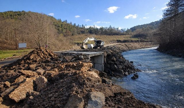 Yedigöller grup yolunda kutu menfezler yerleştiriliyor