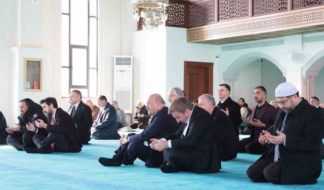 1992 Erzincan Depremi'nde Hayatını Kaybedenler İçin Mevlid Töreni Düzenlendi