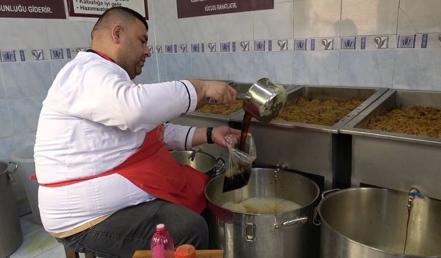 45 Yıldır Geleneksel Usulle Meyan Şerbeti Üretiyor