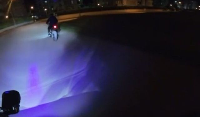 Adana'da 'dur' çağrısına yanıt vermeyen motosiklet sürücüsüne 497 bin TL ceza kesildi