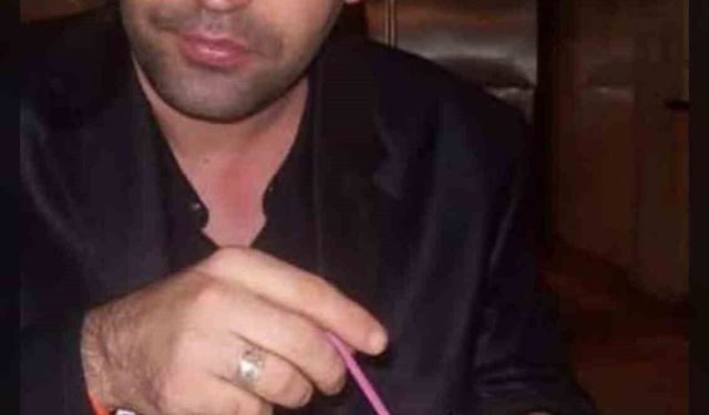 Arnavutköy'de iki otomobil kafa kafaya çarpıştı: 1 ölü, 2 yaralı