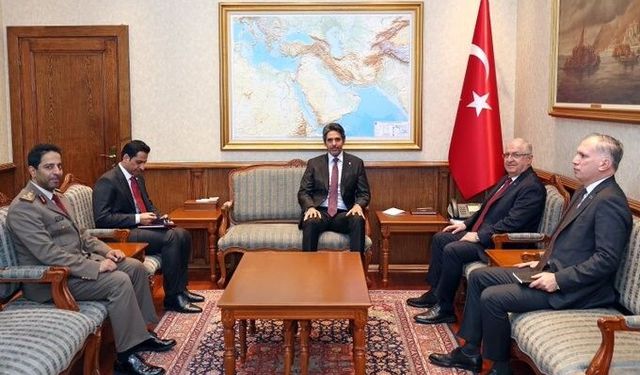 Bakan Güler, Katar Ankara Büyükelçisi Al-Henzab'ı kabul etti