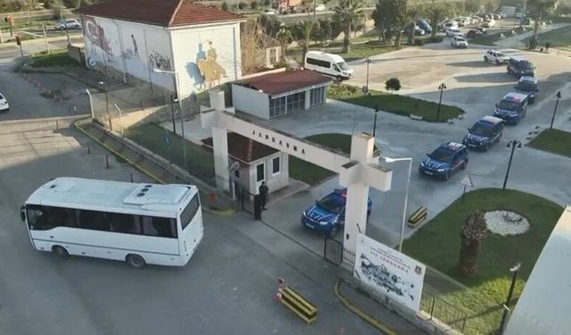 İçişleri Bakanlığı: 'Düzenlenen operasyonlarda 394 milyon lira hesap hareketi bulunan 65 şüpheli yakalandı'