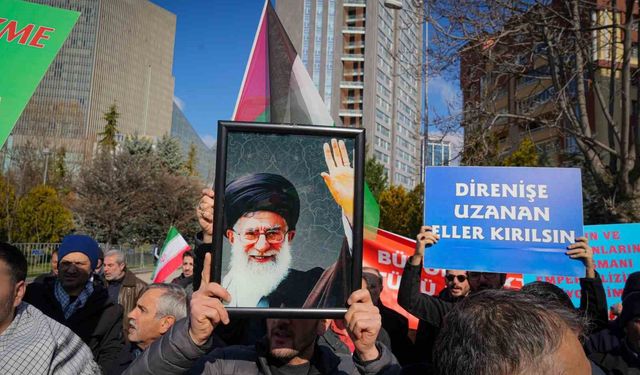 İran'ın Ankara Büyükelçiliği'nde bayraklar yarıya indi