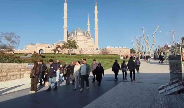 Selimiye yeniden açıldı, Edirne ziyaretçi akınına uğradı