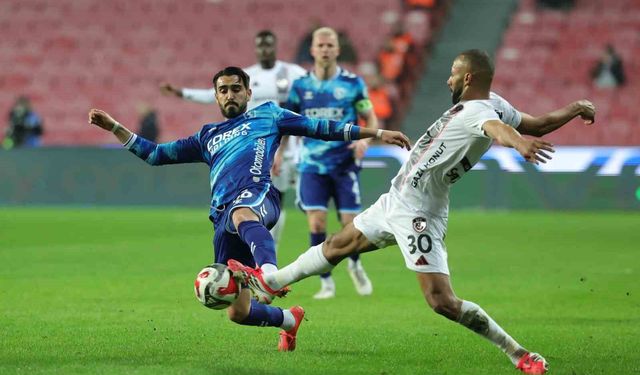 Trendyol Süper Lig: Samsunspor: 0 - Gaziantep FK: 0 (İlk yarı)