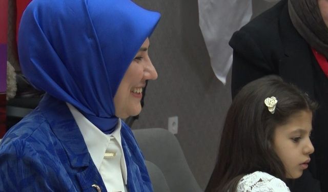 Türk Kızılay Genel Başkanı Yılmaz: 'Tüm tarafları insanı hukuk kurallarına uymaya davet ediyorum'