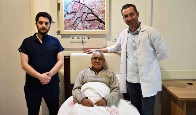 Alanya'da ULAR Tekniğiyle Zorlu Tümörde Bağırsak Sürekliliği Sağlandı