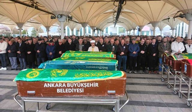 Ankara'da gaz sızıntısından hayatını kaybeden baba ve kızı son yolculuklarına uğurlandı
