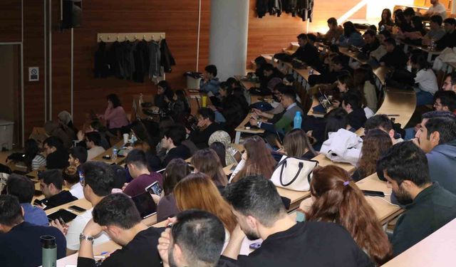 Aydın Adnan Menderes Üniversitesi'nde 'Kök Hücre ve Eksozom' Konulu Panel Gerçekleştirildi