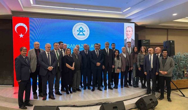 Bakan Tekin: 'Çocuklar ve gençler arasında daha dikkatli bir bakış açısını güçlendirmeliyiz'