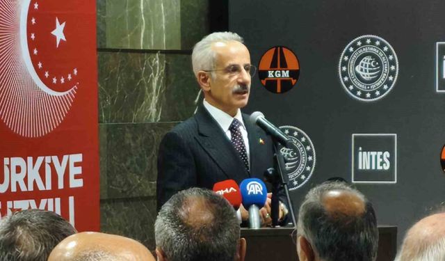 Bakan Uraloğlu: 'Demiryolu ağımızı 2028 yılına kadar 17 bin 300 kilometreye yükseltmeyi planlıyoruz'