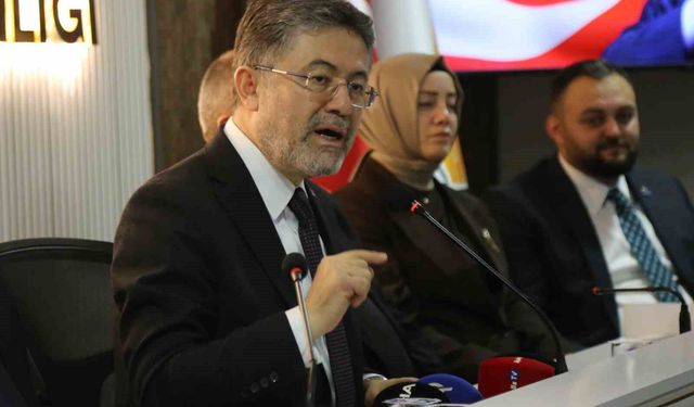 Bakan Yumaklı: 'Üç tarafı denizle çevrili güzel ülkemin her yönü çatışmalar ve savaşlarla sarılı durumda'