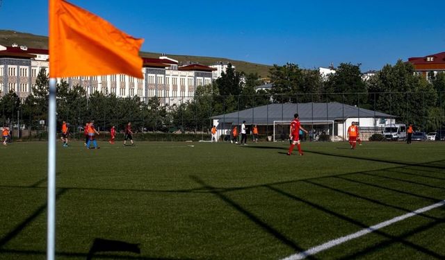 Bayburt'ta Emniyet Haftası Etkinlikleri Kapsamında Mini Futbol Müsabakası Düzenlenecek