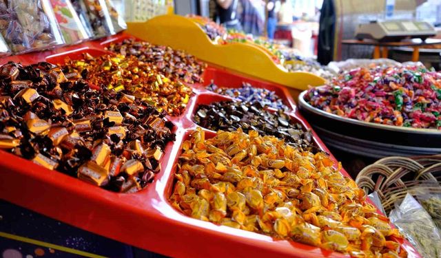 Bayram Şekerleri Tezgahlarda Renk Cümbüşü Yaratıyor