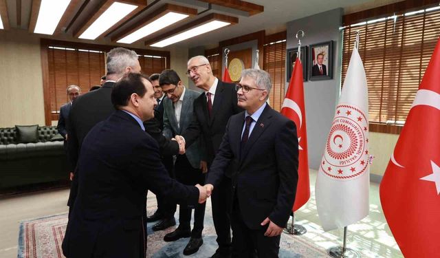 Bingöl'de Resmi Bayram Kutlaması Yapıldı