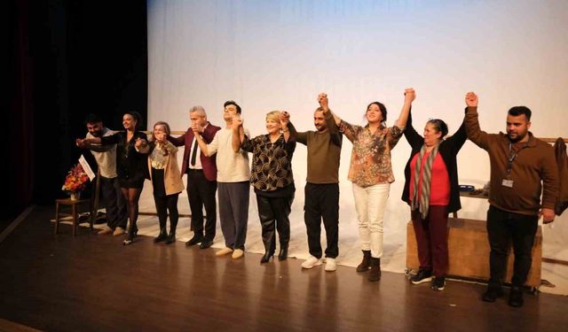 Bodrum Belediyesi Şehir Tiyatrosu 9. Yılını Kutladı