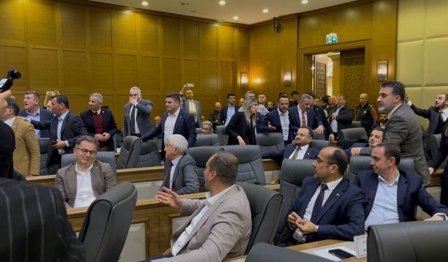 Bursa Büyükşehir Belediyesi Meclisi'nde Su Zammı Tartışmaları Tırmandı