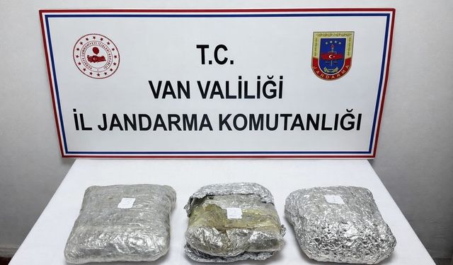 Çaldıran'da 4 Kilo 60 Gram Uyuşturucu Madde Ele Geçirildi