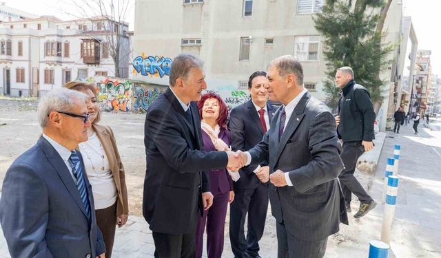 Cemil Tugay, sağlık çalışanlarına minnet sundu
