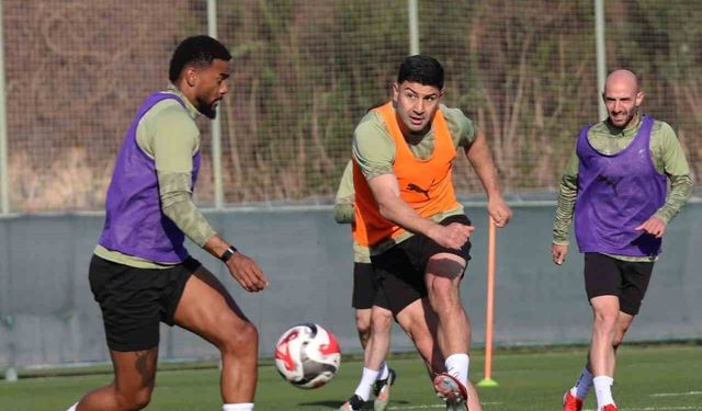 Corendon Alanyaspor, Göztepe Maçı için Hazırlıklarını Sürdürüyor