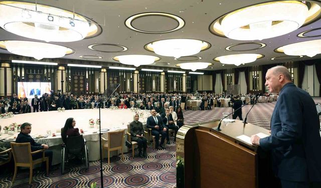 Cumhurbaşkanı Erdoğan: 'Öğretmenlerimize Yönelik Şiddete Asla İzin Vermeyeceğiz'