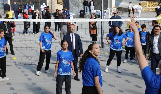 Demirözü'nde Voleybol Şenliği ve Turnuva Başvuruları Başladı
